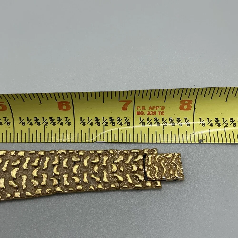 Vtg Event Diamond Men Watch 32mm Nugget Texture Band Gold Tone New Battery 7.75